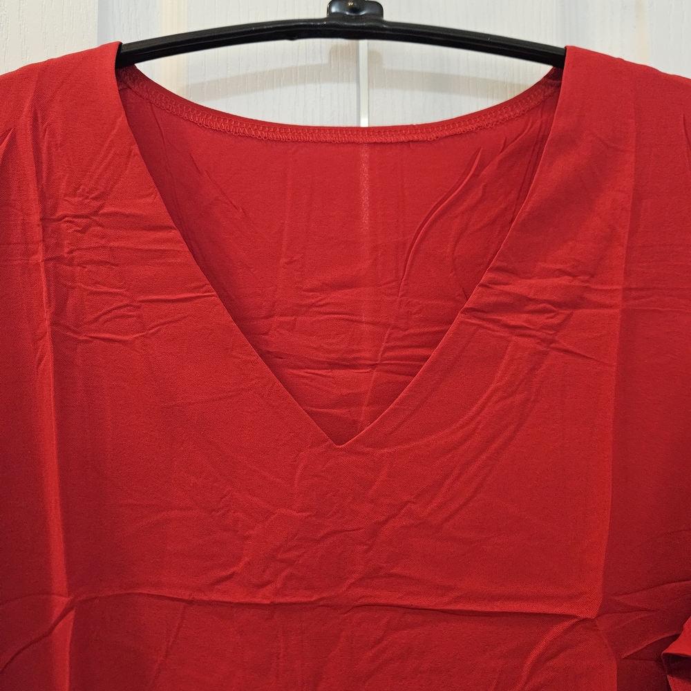 Chic Red V-Neck Blouse for Women - Picture 3 of 8